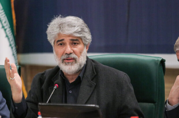 گلایه‌های مبهم رئیس سابق شورای شهر شیراز از دخالت‌های بی‌جا/ طاهری: بگذارید شورائیان کار خودشان را انجام بدهند!