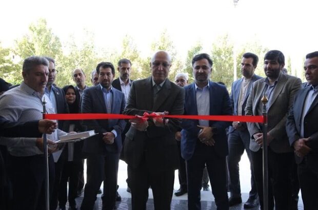 برج علم و فناوری فارس با حضور وزیر علوم افتتاح شد/ زلفی‌گل: پارک علم و فناوری فارس باید الگوی سایر پارک‌ها در کشور باشد