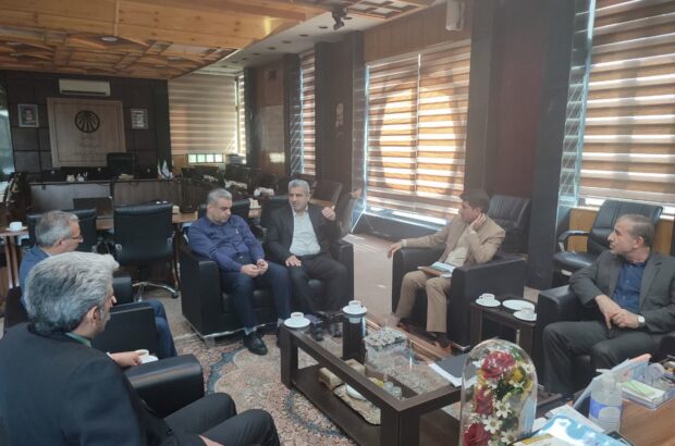 اعتبارات تملک دارایی در تعاونی‌ روستایی فارس تامین می‌شود/ احمدی‌زاده: این اقدام زمینه‌ساز تکمیل پروژه‌های عمرانی خواهد شد/ پاپری: توسعه زیرساخت‌های اقتصاد تعاونی در اولویت قرار دارد