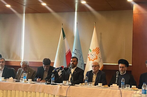 فارس به تقویت جایگاه سرمایه‌گذاران در اقتصاد کمک می‌کند/ امیری: موانع تولید باید از مسیر قانونی رفع شوند