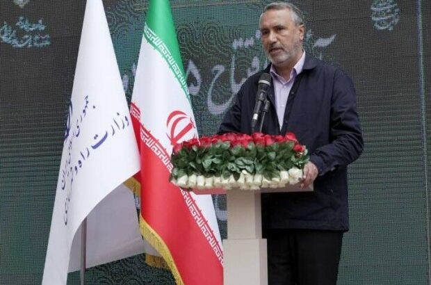 تکمیل پروژه‌های ریلی به اقتصاد فارس کمک می‌کند/ رضایی‌کوچی: تامین مالی طرح‌های عمرانی دولت شتاب گرفته است