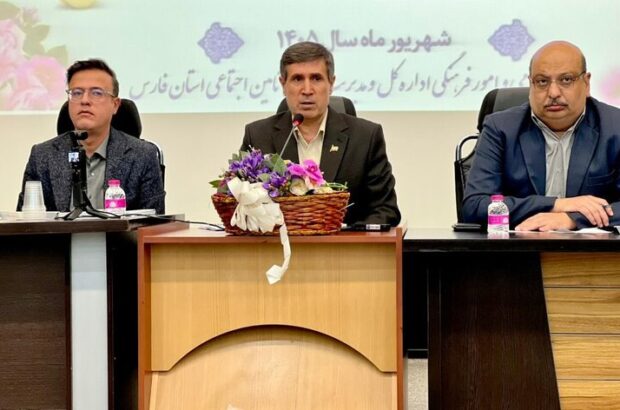 مدیرکل تامین اجتماعی فارس به مسائل حقوقی کارگران کارواش پاسخ داد/ مطالبات صنفی در شورای کارگری بررسی می‌شود؛ از چالش اطلاعات هویتی تا حقوق وابسته به انعام!/ نادری: ایجاد شرایط قانونی بیمه تکلیفی وظیفه کارفرما است