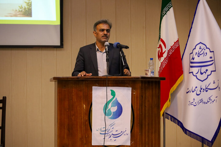 مدارس فارس در سال تحصیلی جدید حضوری است/ کلاری: هیچ آموزشی نمیتواند جایگزین مدرسه شود
