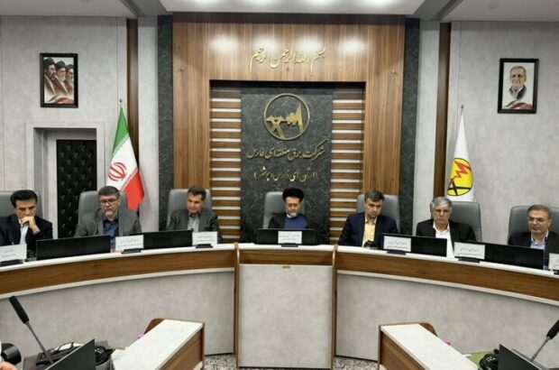 تخلفات برقی فارس در شعب تخصصی قضایی پیگیری می‌شوند/ قائدی: بازسازی تأسیسات آسیب‌دیده برق در ایمنی شهروندان ضروری است/ رجایی‌نسب: مجرمان صنعت برق در انتظار برخورد قاطع باشند