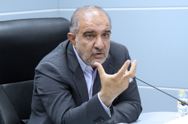چرخه تولید کودهای کشاورزی از رکود خارج می‌شود/ عسکری: کشاورزان در تامین نهاده‌ها نباید دغدغه داشته باشند