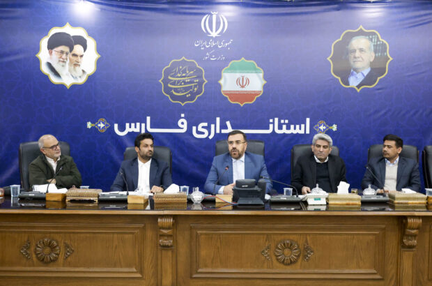 مدیران دستگاه‌های اجرایی در حوزه رسانه آموزش ببینند/ استاندار فارس: پاسخ‌گویی به افکار عمومی نشانه کارآمدی است