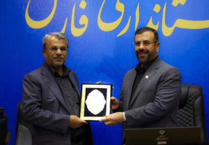 خط مشی دولت چهاردهم در فارس دوری از تنش سیاسی است/ دولت وفاق ملی به دنبال تعامل است نه تقابل!/ فرمانداران نباید فرمانبر باشند؛ باید حکمرانی کنند/ تعامل با مجلس و دستگاه قضا ضروری است/ امیری: وعده دکتر پزشکیان به مردم باید محقق شود