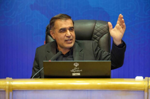 فارس با فاصله رتبه نخست اقتصادی کشور شد/ افتتاح ۱۵۵ همت طرح سرمایه‌گذاری در سال گذشته/ بانک‌ها در تامین اعتبار پروژه‌های راهبردی موظف هستند/ گودرزی: در سفر رئیس‌جمهور اولویت ما مسائل کلیدی اقتصاد است