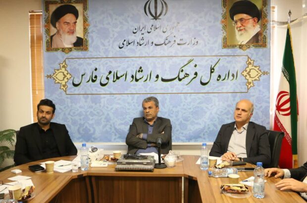 کارگروه اطلاع‌رسانی بحران فارس تشکیل می‌شود/ مقابله با شایعات نیازمند رصد مستمر فضای مجازی است/ احمدی‌زاده: مرجع رسمی باید هماهنگ و قابل اعتماد باشد