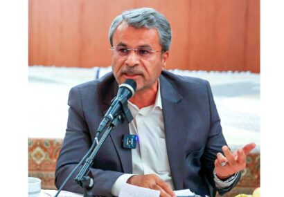 عملکرد مدیران دولتی فارس باید برای مردم بازگو شود/ احمدی‌زاده: ارتباط مستمر میان دولت و رسانه‌ها ضرورت دارد