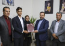 استاندار فارس از مدال‌آور طلای هوش مصنوعی جهان تقدیر کرد/ رضازاده: نخبگان با فراهم شدن امکانات می‌توانند در ایران خدمت کنند/ امیری: حمایت از استعداد‌های برتر از اولویت‌های مدیریتی استان است