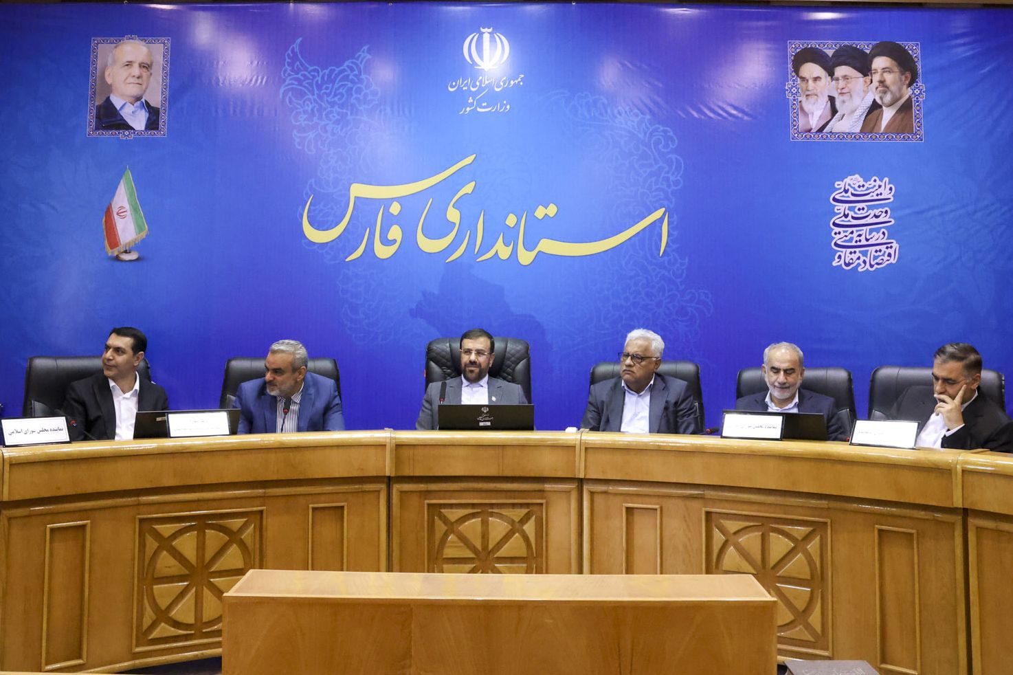 تخصیص بودجه در اجرای سند سومین حرم اهل‌بیت الزامی خواهد شد/ امیری: ماندگاری هویت فرهنگی و مذهبی شیراز در تصویب این سند دنبال می‌شود