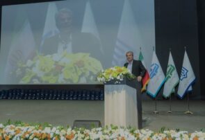 فارس میزبان جشنواره خیرین مدرسه‌ساز شد/ احمدی‌زاده: همدلی ملی ضامن عبور از چالش‌ها است