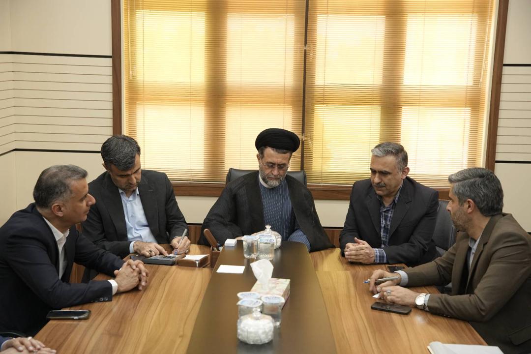 ماموریت دستگاه قضایی فارس در مسیر تولید و اشتغال رفع موانع است/ مصفا: پروژه راهبردی بندر خشک شیراز پشتیبان زنجیره حمل‌ونقل و تامین کالا است