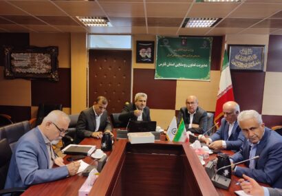 شبکه تعاون روستایی در کازرون فارس با حمایت مجلس تامین مالی می‌شود/ دهقان‌ناصرآبادی: برداشت موانع جذب اعتبارات و دریافت تسهیلات در اولویت مدیران باشد/ احمدی‌زاده: دولت در تقویت زیرساخت‌های مالی و اجرایی تعاونی‌ها مصمم است