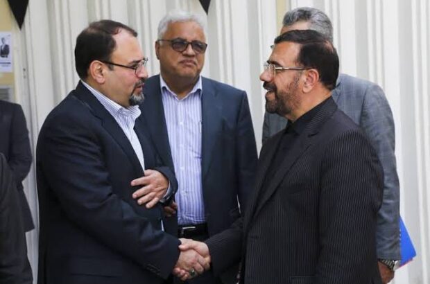 استعفای غیرمنتظره مدیرعامل سازمان همیاری شهرداری‌های فارس در دست بررسی قرار گرفت/ استان درگیر تغییرات مستمر ناگهانی؛ سایه ابهامات همچنان ادامه دارد!/ واکنش جدی کارشناسان به چرخش زودهنگام مدیریتی در دستگاه‌های اجرایی/ دلیل استعفا و تغییر مشخص شود؛ دخالت بیرونی یا عوامل داخلی؟