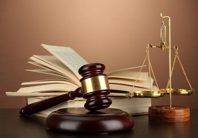 مصوبه قانونی تبدیل وضعیت و استخدام کارکنان شهرداری شیراز اعلام شود/ انتشار لیست ۳۰ نفره از نزدیکان مسئولان در فضای مجازی خبرساز شد!