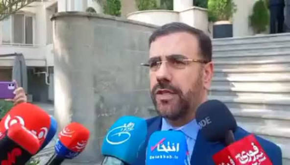 برنامه اجرایی استاندار فارس در حمایت از نخبگان منتشر شود/ مهاجرت منابع انسانی توانمند به خارج از استان فرصت‌سوزی است/ رویکرد مدیران در بکارگیری متخصصان نباید صرفا ایجاد شغل باشد