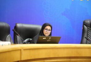 سند ارتقاء فرهنگ حفاظت از محیط‌زیست در فارس اجرایی شد/ تاجگردون: صیانت از این سرمایه یک وظیفه ملی و مسئولیت مشترک است
