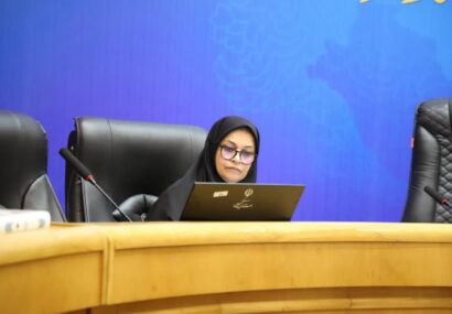 سند ارتقاء فرهنگ حفاظت از محیط‌زیست در فارس اجرایی شد/ تاجگردون: صیانت از این سرمایه یک وظیفه ملی و مسئولیت مشترک است