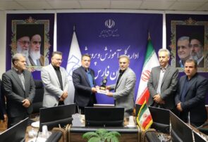 نهادینه‌سازی فرهنگ مصرف بهینه آب در مدارس فارس کلید خورد/ تفاهم‌نامه مشترک آبفا و آموزش‌وپرورش به امضاء رسید/ کلاری: توجه به کم‌آبی یک ضرورت اجتناب‌ناپذیر است/ شبانی: صرفه‌جویی در مصارف مختلف باید یک اولویت باشد