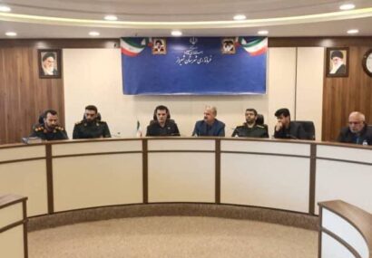 ستاد پشتیبانی مراسم رهبر شهید انقلاب در فرمانداری شیراز برگزار شد/ کراماتی: پشتوانه اقتدار جمهوری اسلامی ایران همبستگی ملی است