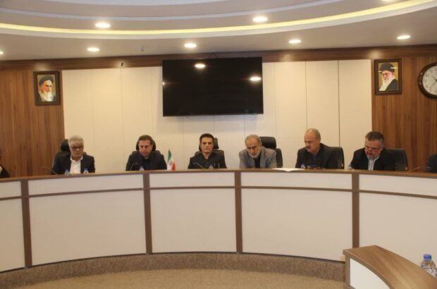 فرماندار بر تامین منابع مالی توسعه شیراز در برنامه‌ریزی و توزیع بودجه تاکید کرد/ کراماتی: جایگاه ملی و منطقه‌ای شهرستان باید در تخصیص اعتبارات دیده شود