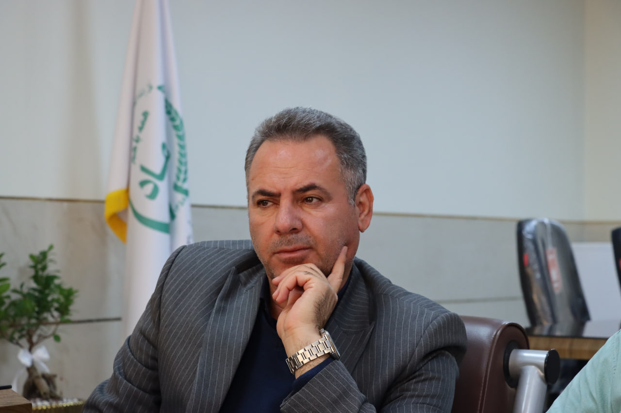 پشتیبانی از امور دام و طیور فارس پاسخگوی افکار عمومی باشد/ چالش بازار مرغ در خرید تولید مازاد و نحوه توزیع است؟