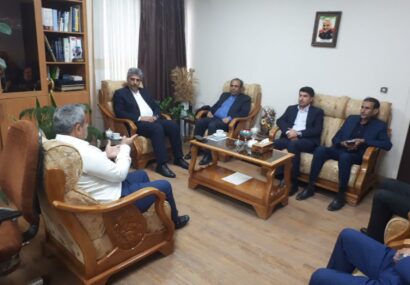 راه‌اندازی روستابازارها رونق‌بخش اقتصاد محلی شده است/ فرماندار رستم: ایجاد این بازارچه‌ها زمینه‌ساز بهبود معیشت مردم می‌شود/ احمدی‌زاده: ساماندهی عرضه محصولات در مسیر توسعه خدمات تعاون روستایی است