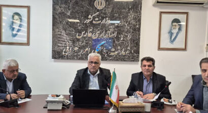 بروکراسی اداری در فارس نباید مانع ساخت نیروگاه‌های خورشیدی باشد/ رضایی‌کوچی: تولید انرژی پاک و پایدار باعث کاهش ناترازی‌ها می‌شود