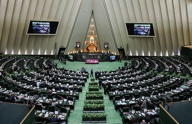 بحران مسکن در ایران نیازمند بازنگری در قوانین مجلس است/ بازگشت امید به نسل امروز و زوج‌‌های جوان با تولید مسکن کوچک‌متراژ و استاندارد/ مسئله جدی خانه‌به‌دوشان در کمیسیون عمران بررسی می‌شود؟